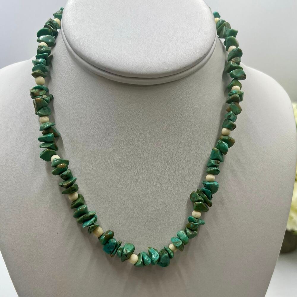 Genuine Turquoise Chip
Necklace with Glow-in-Dark
Beads 925 Sterling‎ Clasp 16"